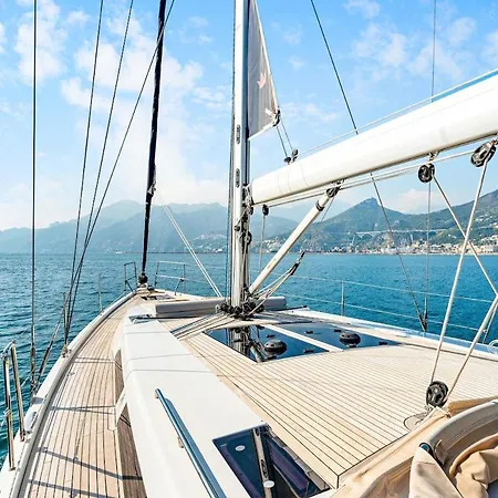 Capri Positano Coast Sail * אמאלפי