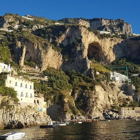 Botel Capri Positano Coast Sail *